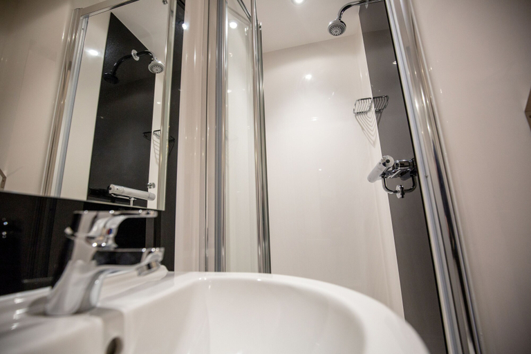 Bathroom 3, Popup Portsmouth, Portsmouth