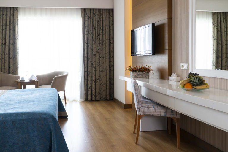 Bedroom 3, Adalya Ocean Hotel - All Inclusive, Manavgat