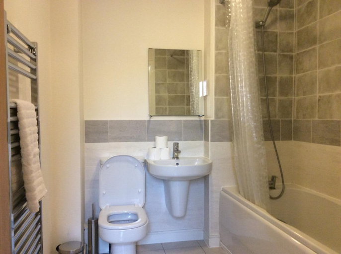 Bathroom 3, Igloo CityCroft Luxury Townhouse, Sheffield