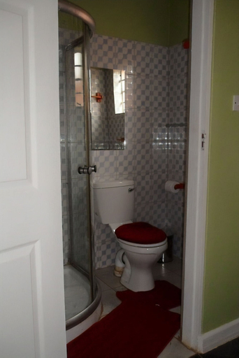Bathroom 3, Mutheto Lodges, Lilongwe City