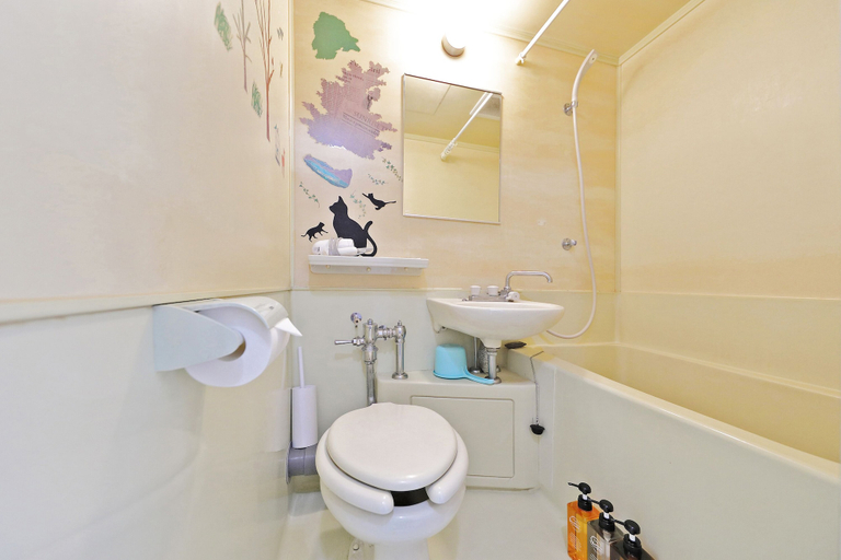 Bathroom 2, Grandouce Shin-Osaka-Minami, Osaka