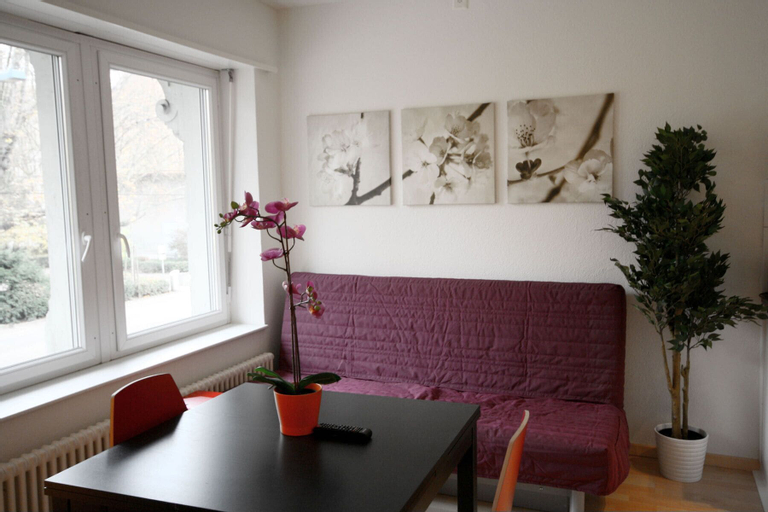 Others 4, Hitrental Stauffacher Apartments, Zürich