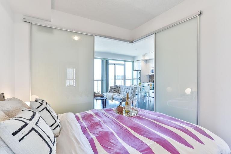 Bedroom 3, Stunning Harbourfront Condo, Toronto