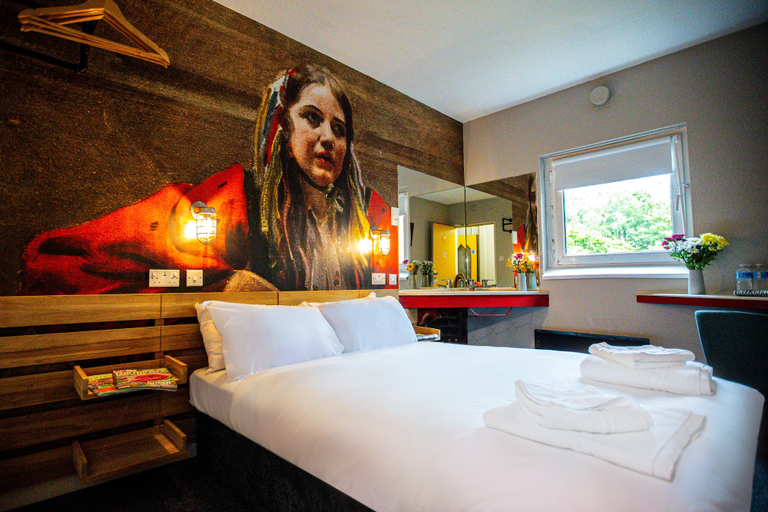 Bedroom 3, Metro Inns Newcastle, Newcastle upon Tyne