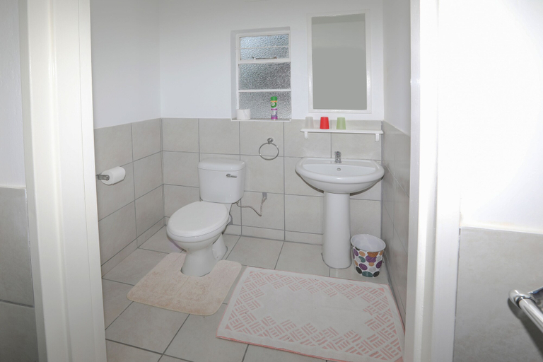 Bathroom 4, Green Olive Guesthouse, Cape Winelands