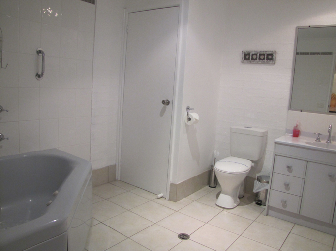 Bedroom 4, Apollo Apartments, Bega Valley