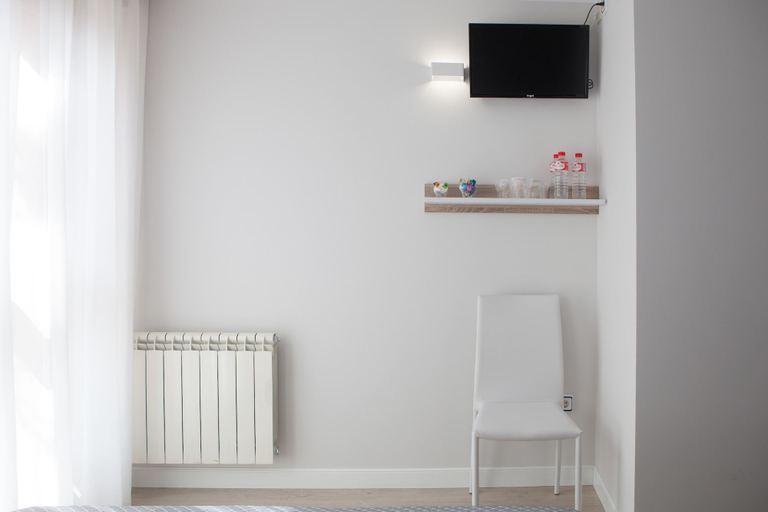 Bedroom 3, Los Rosales, Cantabria