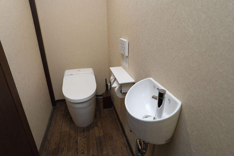 Bathroom 4, Kyoto Gion no Yado, Kyoto
