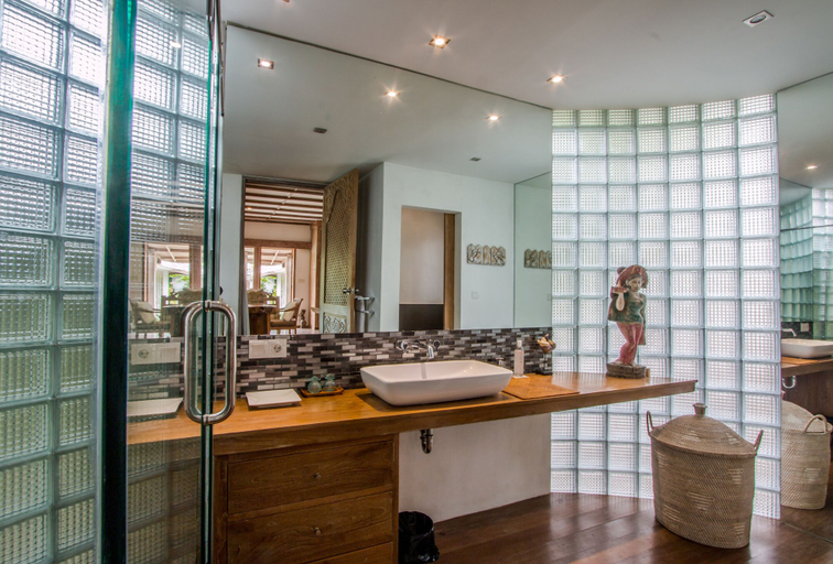 Bathroom 4, Maya Villa-Private Pool, Badung