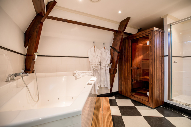 Bathroom 3, Kasteel de Wittenburg, Wassenaar