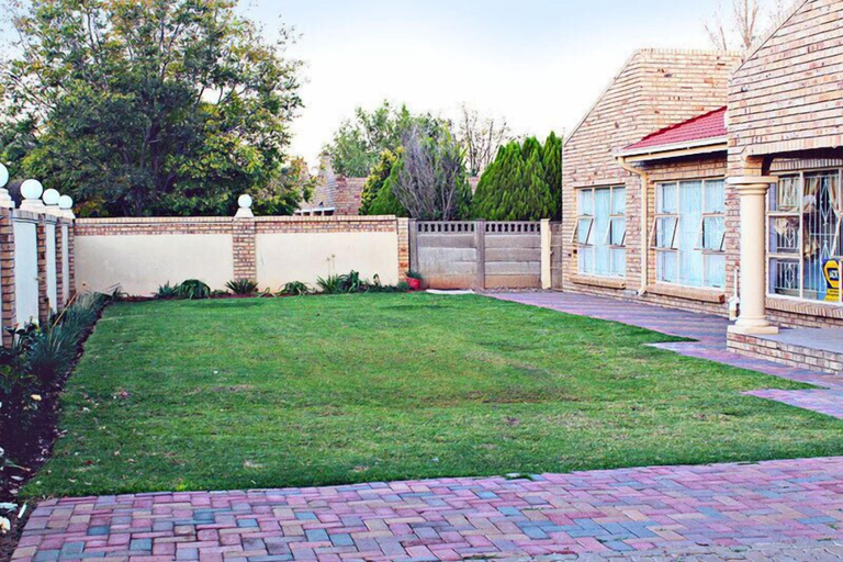 Exterior & Views 2, Furnace Lodge, Mangaung