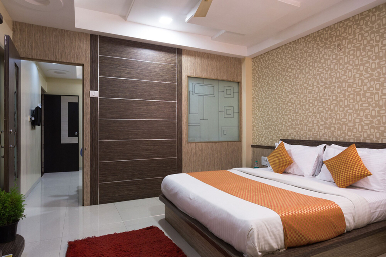 Bedroom 3, Hotel Shantikamal, Ahmadnagar