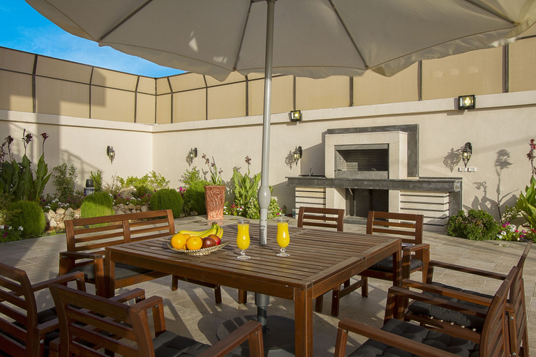 Food & Drinks, Villa Naya Branch 2 Lagoon, Shooneh Janoobiyyeh