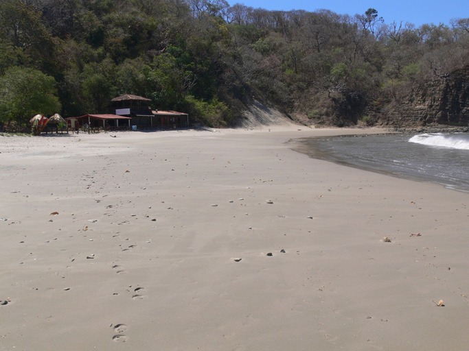 Others 5, Marsella Beachfront B&B, Tola
