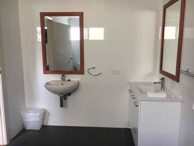 Bedroom 4, Riverview Tourist Park, Augusta-Margaret River