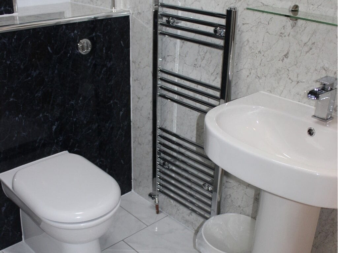 Bathroom 5, Premier Lodge, Northumberland