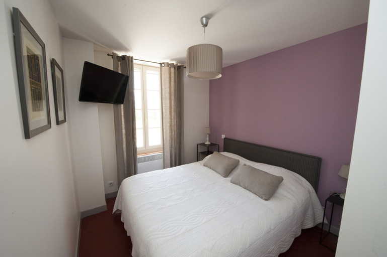 Bedroom 3, Chateau Cicéron, Aude