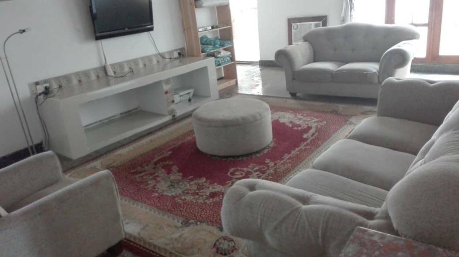 Others 4, Bububu Apartment, Magharibi