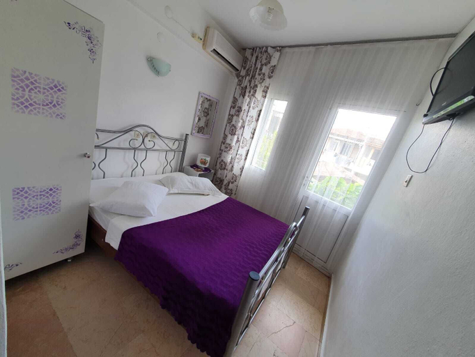 Room 3, Seda Pansiyon, Çeşme