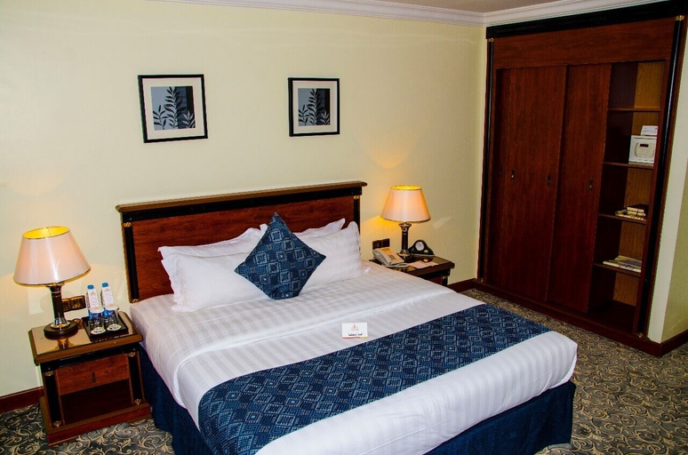 Bedroom 2, Crown Tower Hotel, Al Jubail
