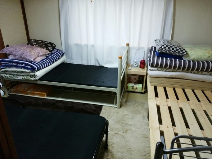 Bedroom 2, Lounge Taki, Fukui