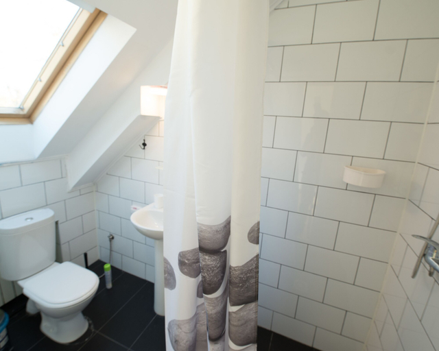 Bathroom 5, City-Hostel, Yaroslavskiy rayon