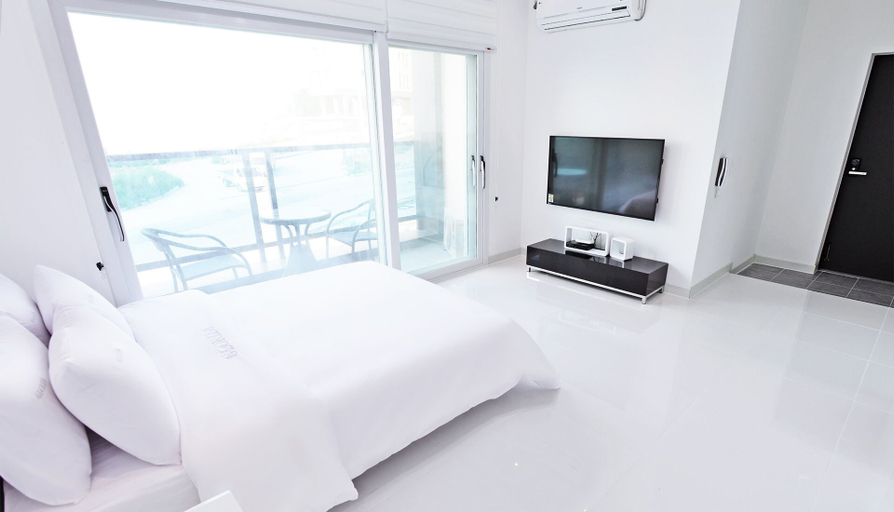 Bedroom 4, Glories Pension, Buan