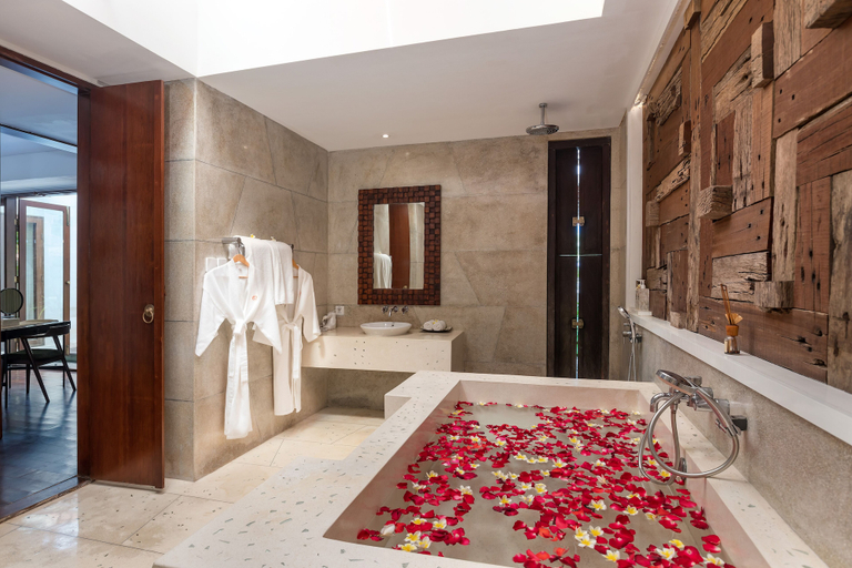 Bathroom 5, The Chand’s Villa, Badung