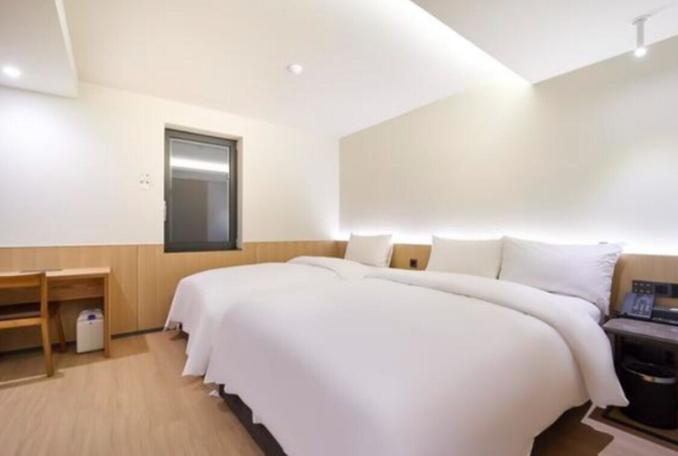 Bedroom 3, Tara Hotel, Gangnam