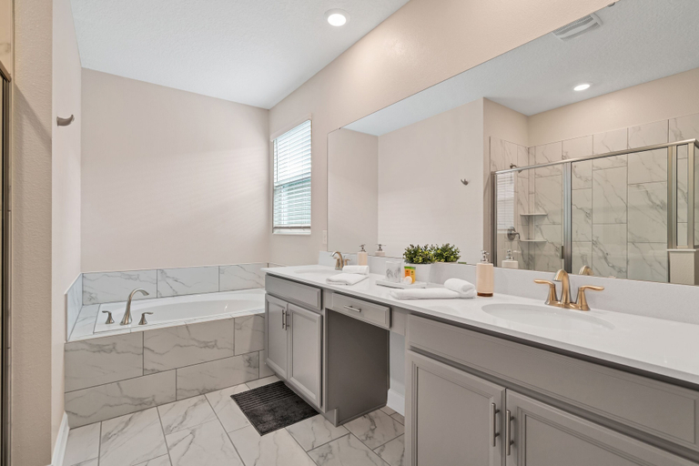 Bathroom 4, Edgy, Modern 6 Bed 5 Bath, Osceola