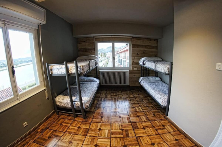 Bedroom 2, Carving Surf Hostel, Asturias