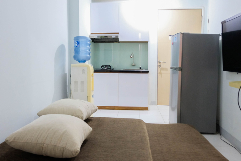 Bedroom 3, Luxurious and Convenient 2BR Ayodhya Apartment, Tangerang