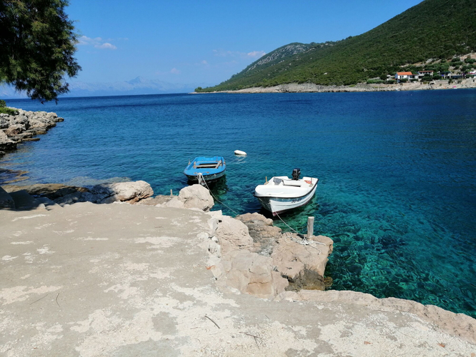 Others 4, Apartment Zarace, Jelsa