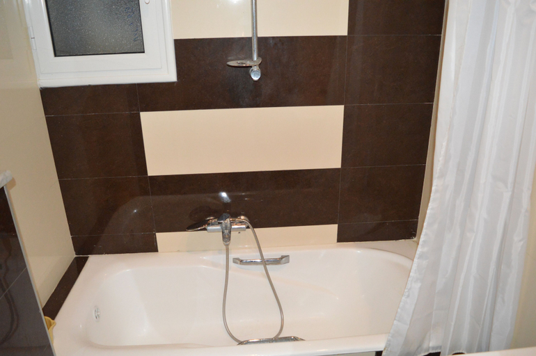 Bathroom 2, Ryma Appart, Cité El Khadra