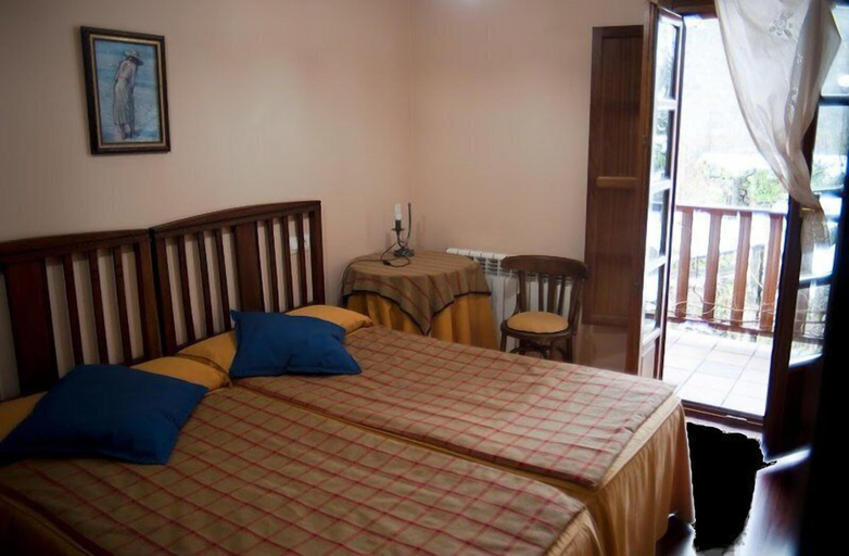 Bedroom 3, Apartamentos Rurales Buenamadre, Asturias