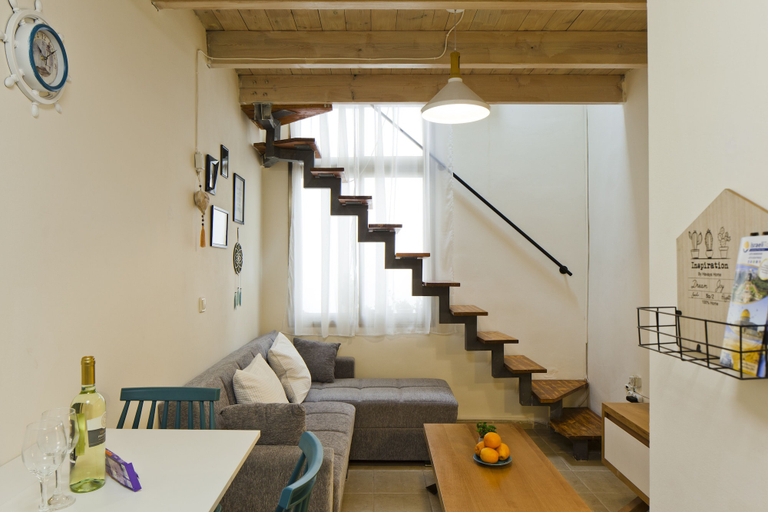 Others 4, Stylish flat at Rothschild boulevard