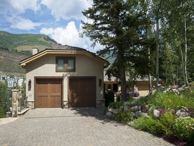 Exterior & Views, Cascade Village Chalet, Eagle