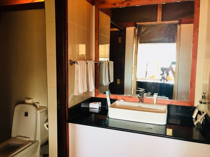 Bathroom 3, La Maison Royale Masai Mara, Narok West