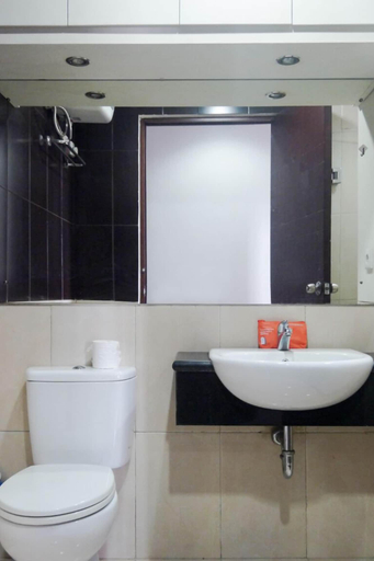 Bathroom 3, Apatel Apartment Mangga Dua Lt 11, Central Jakarta