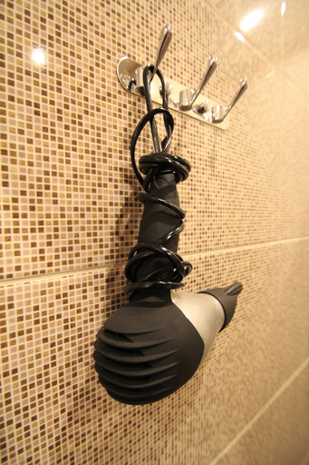 Bathroom 2, Arendagrad Apartments Oktyabrskoy Revol, Smolenskiy rayon