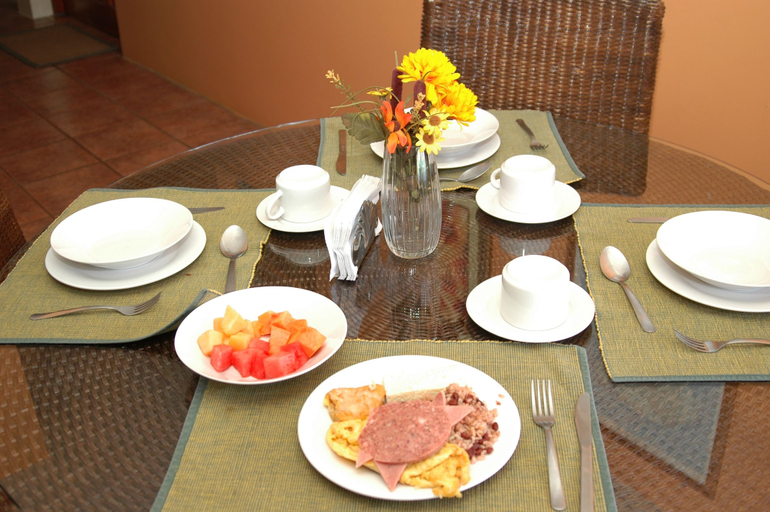 Food & Drinks 4, Hotel Oasis Bluefields, Bluefields