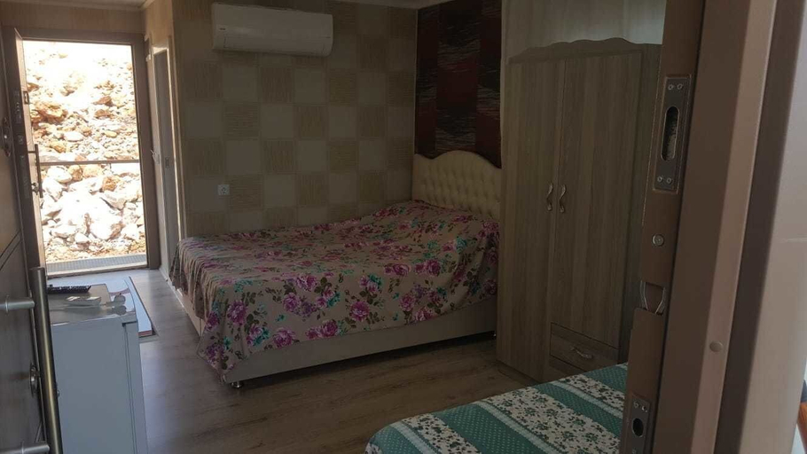 Bedroom, Bobus Restaurant & Bungalow, Silifke