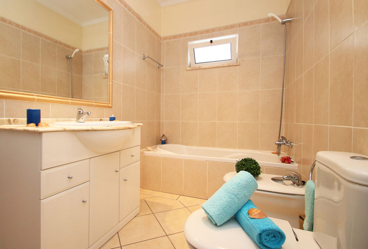 Bathroom, Apartamento Bella Vista 4, Albufeira