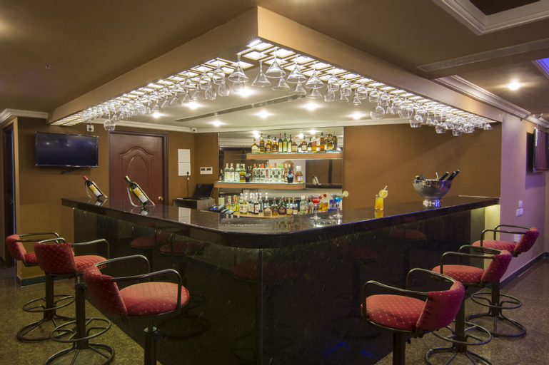 Food & Drinks 5, Shenbaga Hotel and Convention Centre, Viluppuram