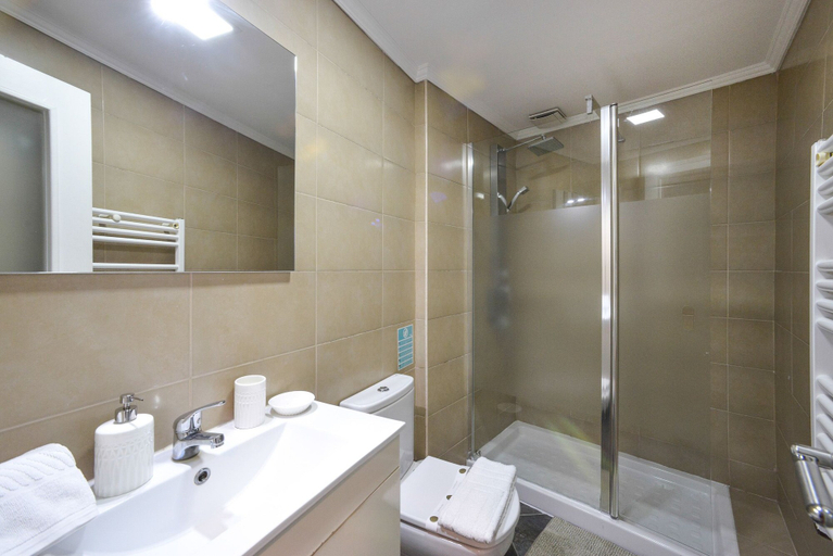 Bathroom, LxWay Apartments Alfama/Museu do Fado, Lisbon