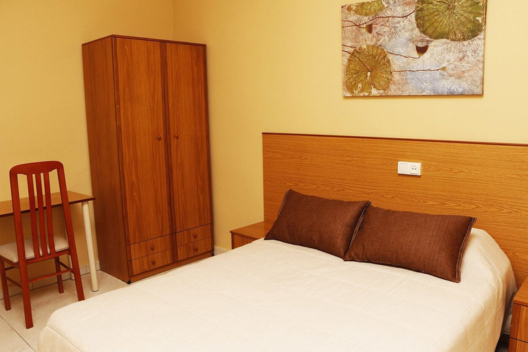 Bedroom 3, Hostal Restaurante Labrat, Madrid