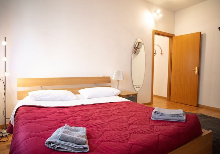 Others 5, Cenisio apartment, Milano