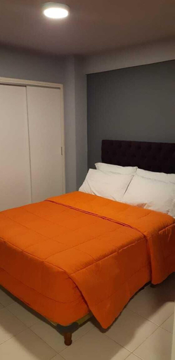 Bedroom 2, Emelsuites, Capital