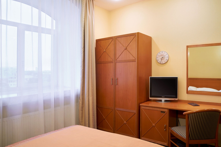 Bedroom 2, Hotel Victoria, Kharkivs'ka