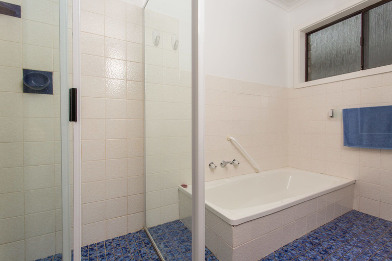 Bathroom 3, 'Cliff 64' Cliff Top Home, Bega Valley